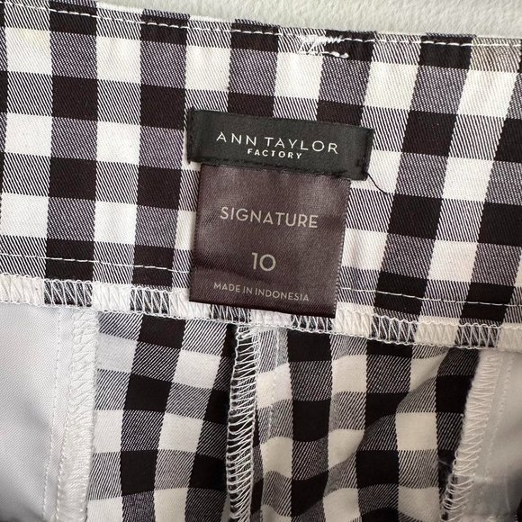 ANN TAYLOR Factory Signature Black & White Gingham Ladies Capri Trousers, 10 - Picture 3 of 6